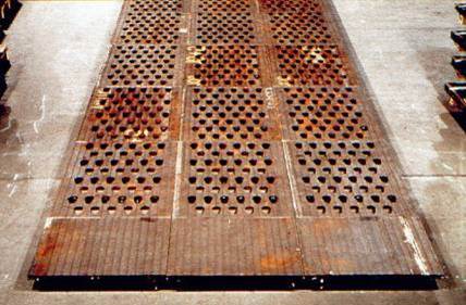 耐磨鋼板鉆孔-堆焊耐磨板定制(圖3) 耐磨鋼板鉆孔-堆焊耐磨板定制(圖3)