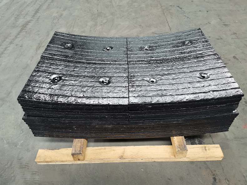 耐磨鋼板-耐磨襯板,雙金屬復合堆焊工藝(圖1) 耐磨鋼板-耐磨襯板,雙金屬復合堆焊工藝(圖1)