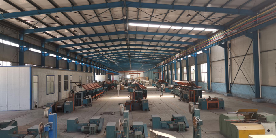 韶欣的雙金屬復(fù)合耐磨鋼板生產(chǎn)線